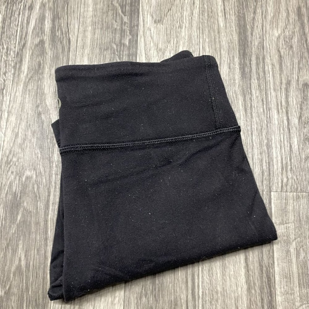 LULULEMON Elastic Waist Mid Calf Black Athletic Yoga Leggings Women's Size 2